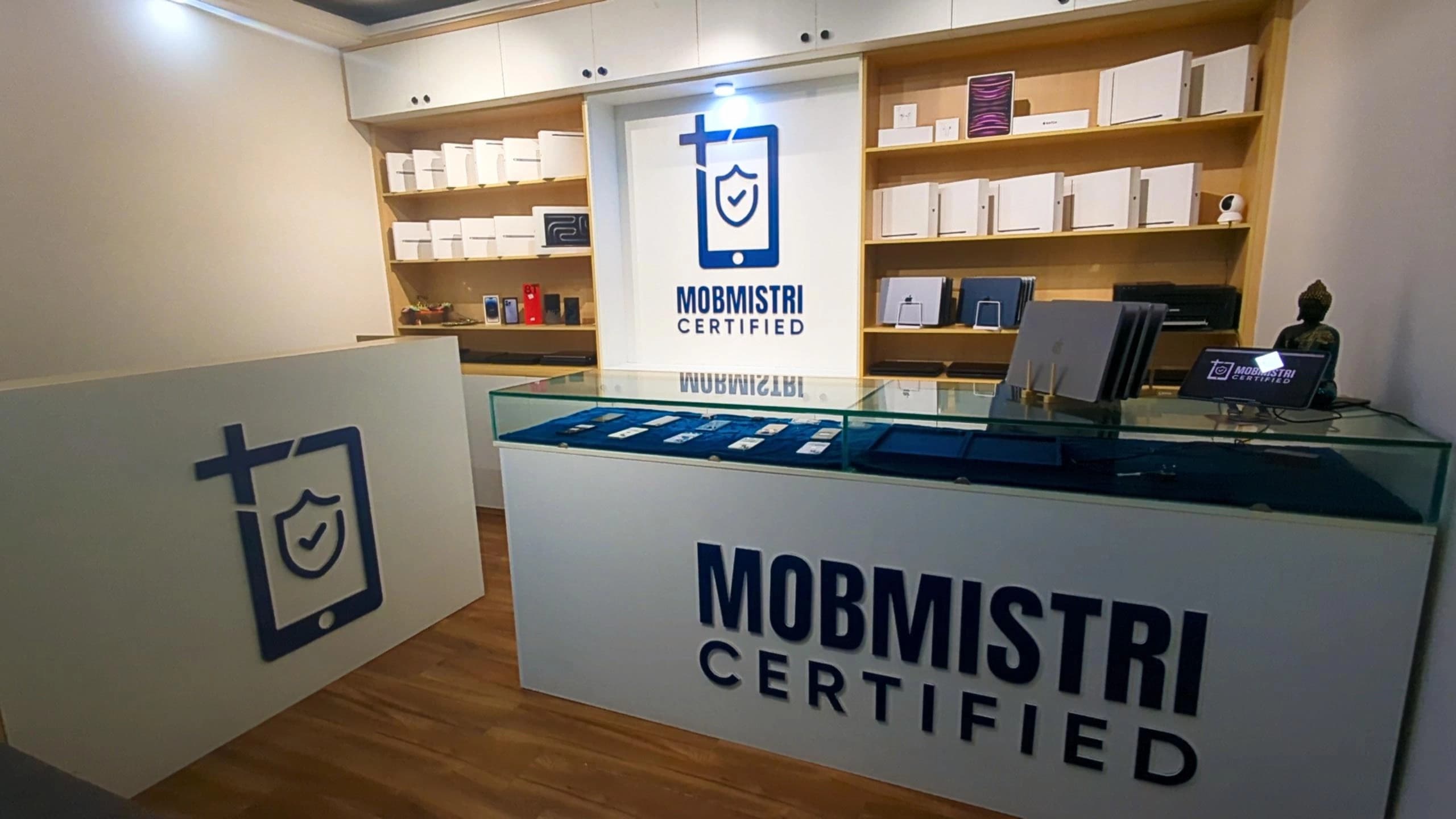 Gurugram Sushant Lok Store